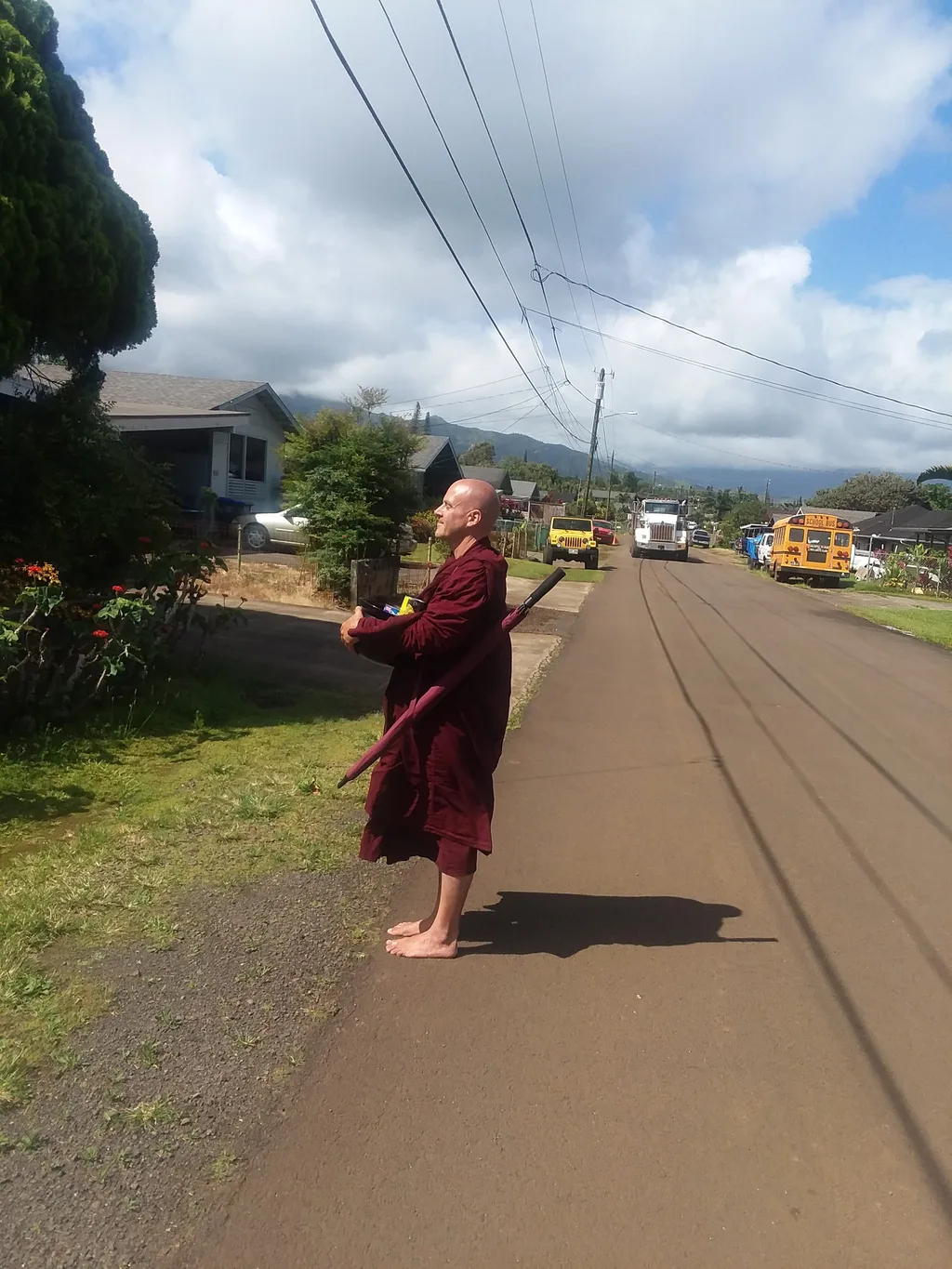 That is me going for alms on Aalona Street Kilauea.