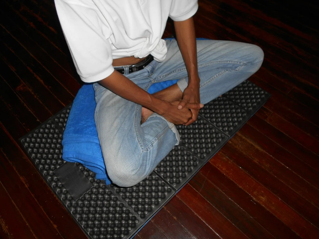 image from Make The Best Meditation Seat:  The Samadhi-Sausage